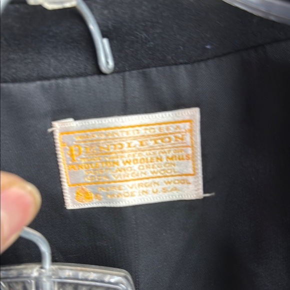 PENDLETON Tailored Suit-Blazer and Straight Skirt. Pure Virgin Wool - Picture 5 of 14